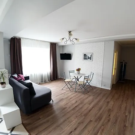 Апартаменты Chornovola Avenue *